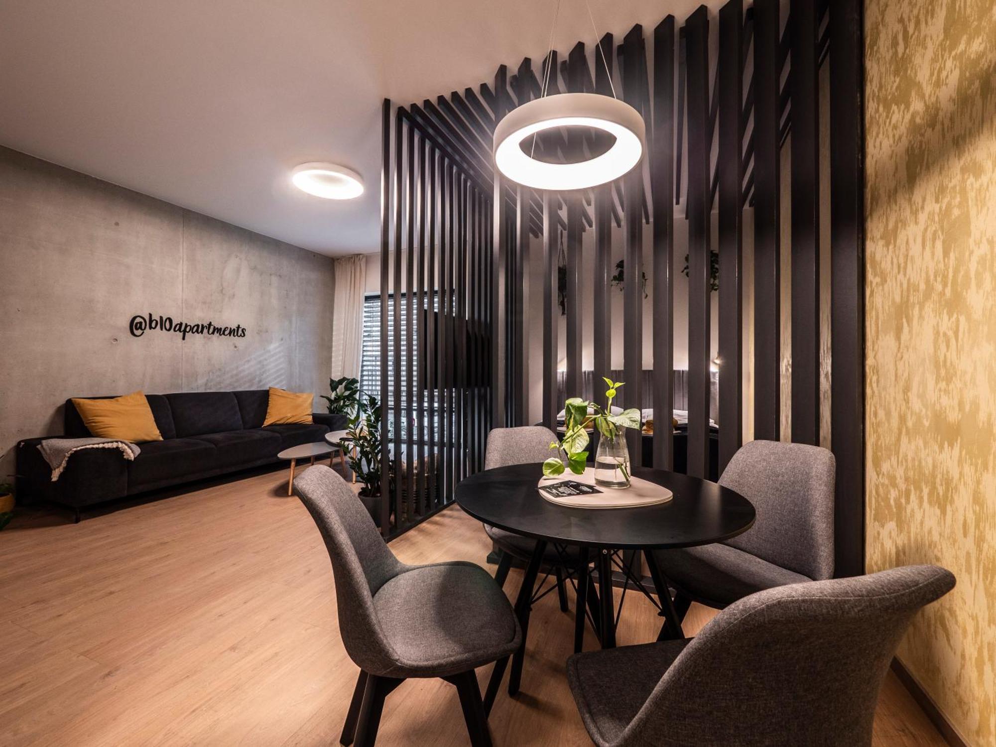 B10 Business Apartments Жиліна Екстер'єр фото