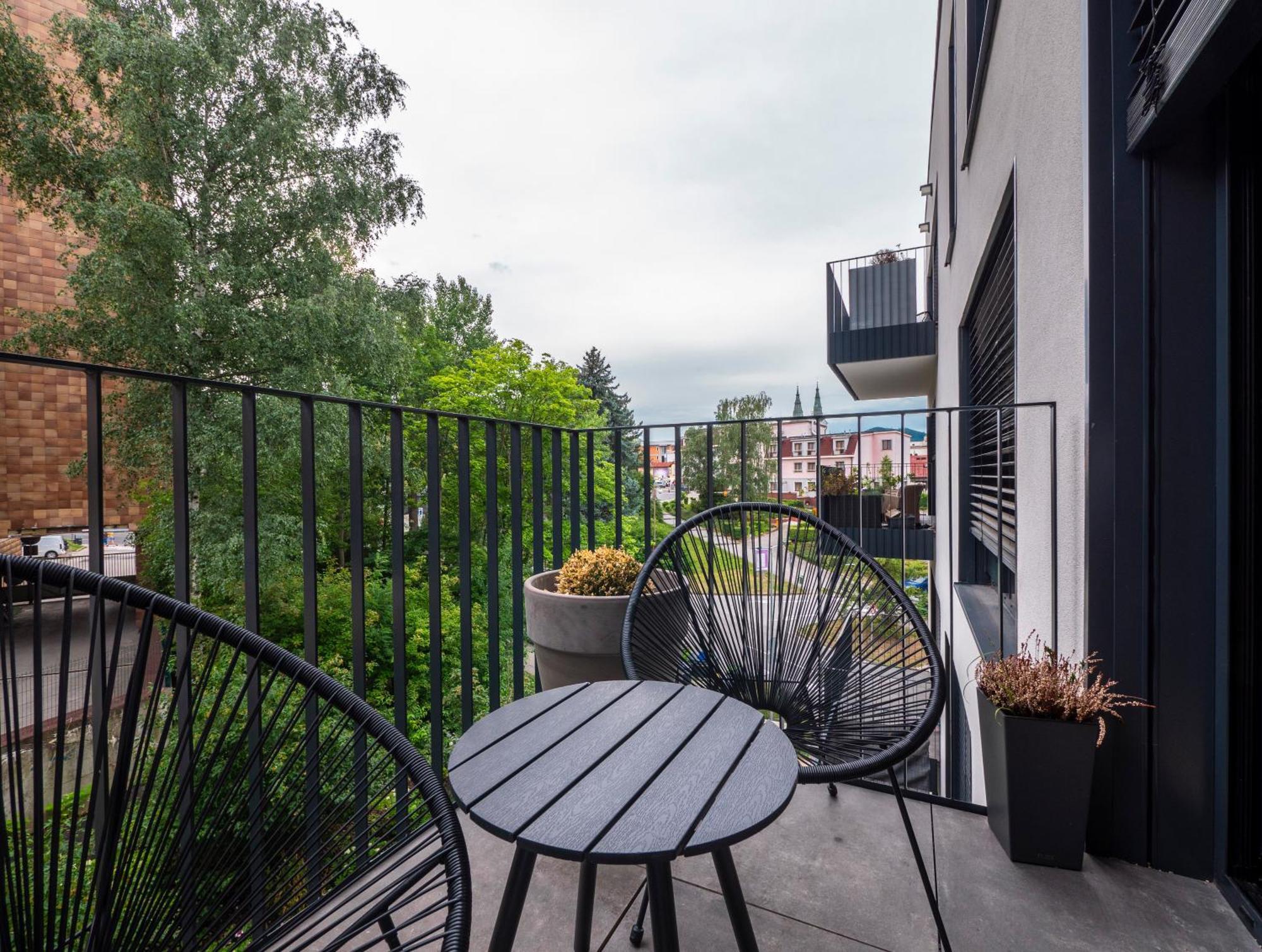 B10 Business Apartments Жиліна Екстер'єр фото