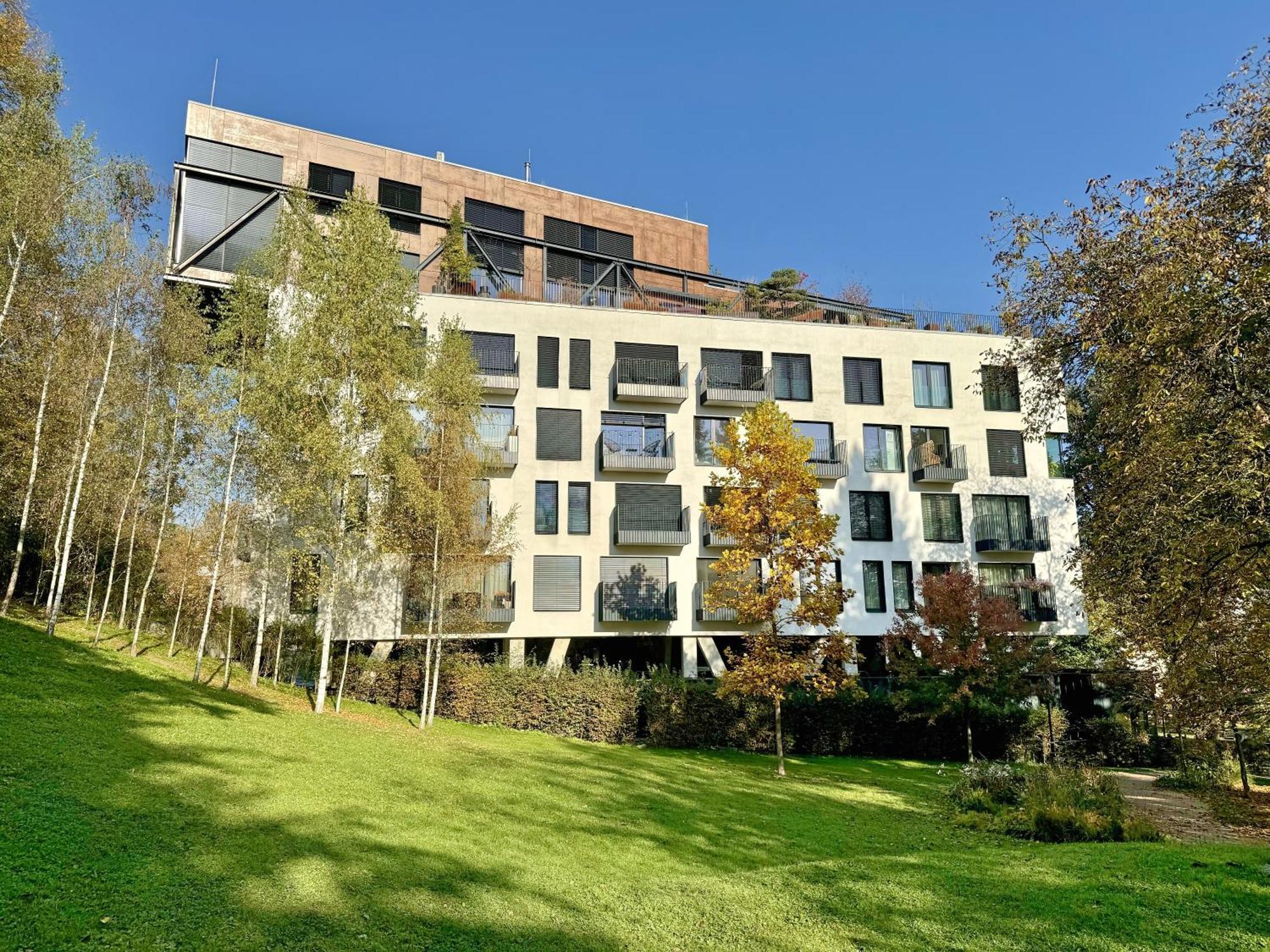B10 Business Apartments Жиліна Екстер'єр фото